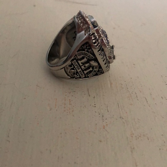 Champion ring